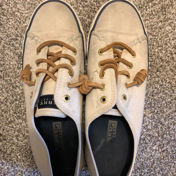 Sperry White Slip On - Picture 1 of 3